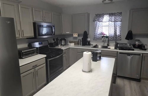 Cleveland House | Home away from home, Diamond in the rough.