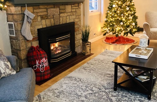 Fond du Lac House | Home in a Great Neighborhood near EAA Oshkosh