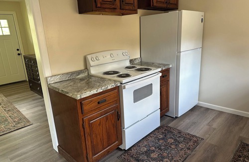 Manchester House | Home in Manchester with 3 bedrooms!