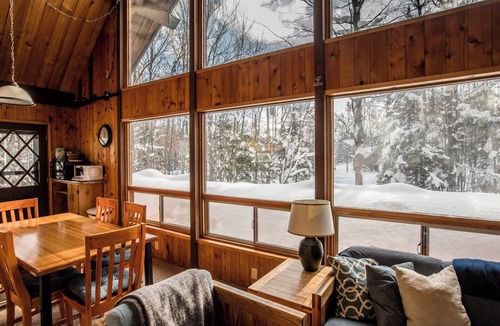 Bessemer Ski Chalet | Home Near Powderhorn Mtn with Large Living Room