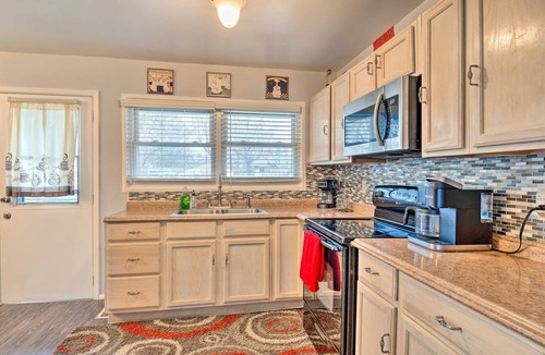 Indianapolis House | Home w/Fire Pit - 8 Mi to Dtwn Mile Square!
