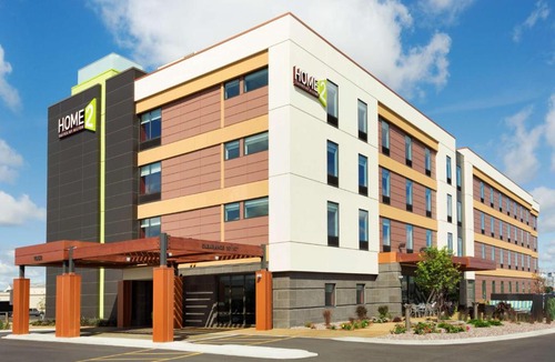Fargo Hotel | Home2 Suites by Hilton Fargo