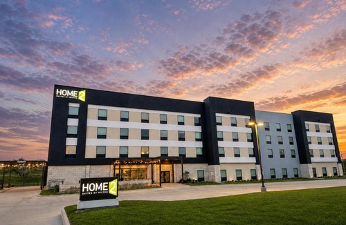 Greenwich Hotel | Home2 Suites by Hilton Wichita Northeast