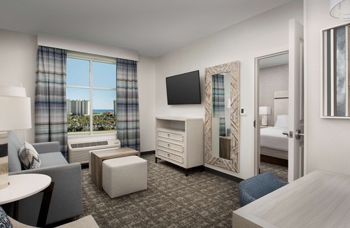 Fort Walton Beach - Destin Hotel | Homewood Suites by Hilton Destin