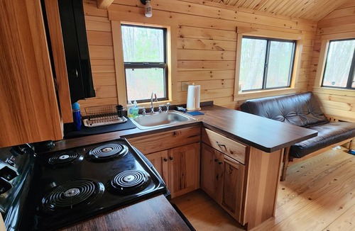 Rogers City Cabin | Honey Bee Farms Secluded Cabin Near Lake Huron