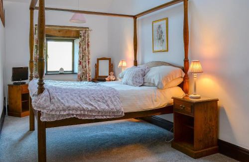 Litton House | Honey Pot