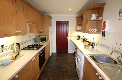 Cramlington Cottage | Honeysuckle Cottage - one‑bedroom, dog‑friendly cottage with countryside feel