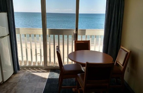 North Truro Apartment | Horizons Beach Resort