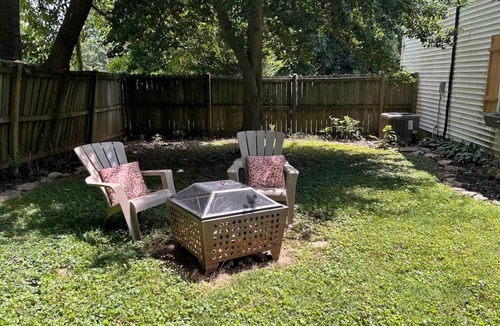 Shelbyville Cottage | Horse Country Hideaway