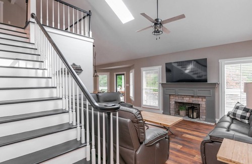 Lindseyville House | Horseshoe Holler Retreat KY
