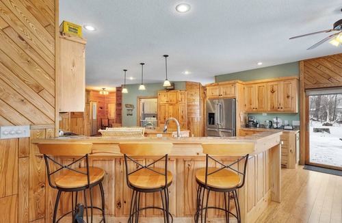 Turtle Lake House | Horseshoe Lake Home with Kayaks and Sunset Views