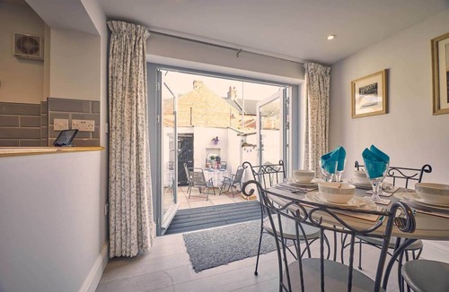 Woodhorn House | Host & Stay | Roselyn
