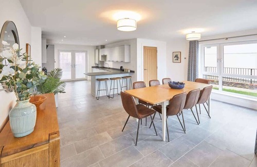 Whitley Bay House | Host & Stay | 3 Queens Court