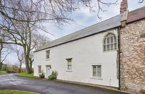 Peterlee House | Host Stay The Farmhouse