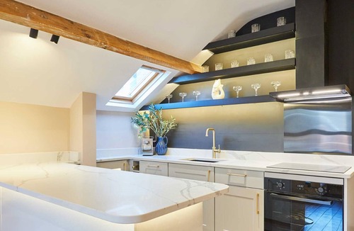 Jesmond Apartment | Host & Stay | The Rooftop Gallery