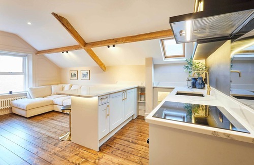 Jesmond Apartment | Host & Stay | The Rooftop Gallery