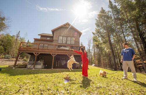 Bethel Ski Chalet | Hot Tub | Game Room | Dog-Friendly | Sleeps 14