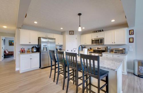 Port Clinton House | Hot Tub, Lake Access, & Dock: Port Clinton Retreat
