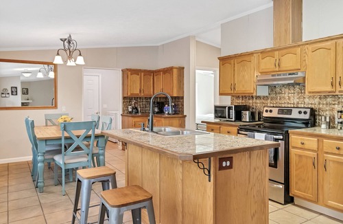 Leitchfield Cottage | Hot Tub, Large game area, Summer dates now available!