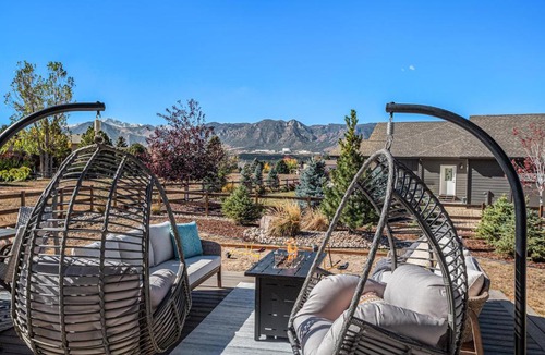 Gleneagle House | Hot tub, Sauna, Game Room, Air Force Academy View
