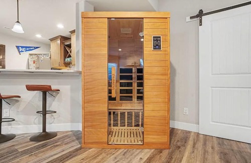 Gleneagle House | Hot tub, Sauna, Game Room, Air Force Academy View
