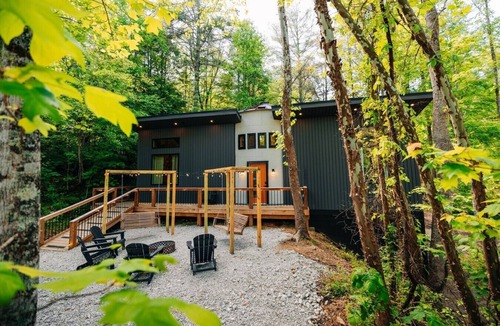 Saint Helens House | Hot Tub + SxS Trails | Vibrant Silo Cabin | Kings
