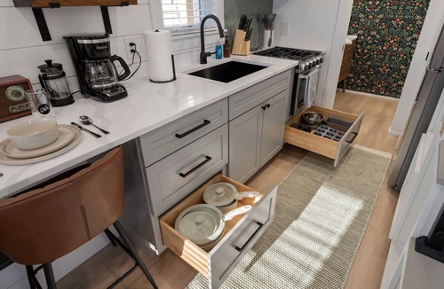 Laurelville House | Hot Tub Tiny Home · Fire Pit · For Two