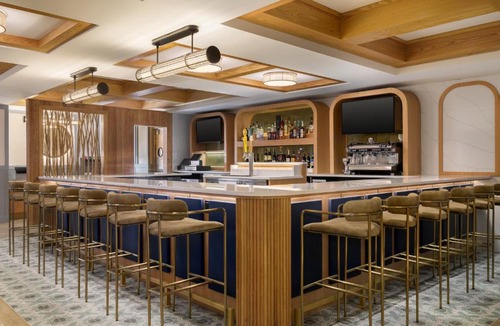 Troy Hotel | Hotel Indigo Detroit North - Troy by IHG