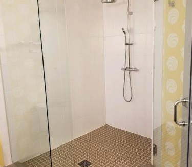 East Liberty Hotel | Hotel Indigo Pittsburgh East Liberty by IHG