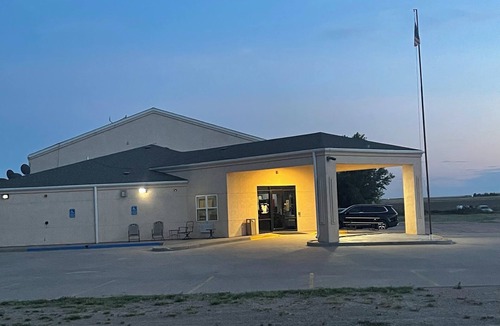 Yuma Hotel | Hotel room with ONE QUEEN BED and attached, private bathroom.