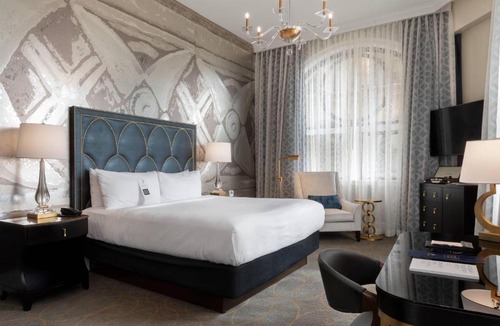 Downtown St. Louis Hotel | Hotel Saint Louis, Autograph Collection