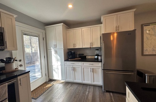 Naples House | House at Sunshine- Long Lake, 5 min walk to causeway