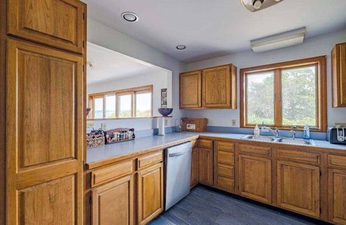 Peaks Island House | House at Table Rock S