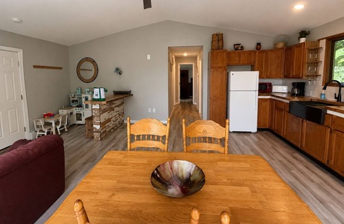 Sabattus House | House + Boat. Remodeled. Waterfront, Fantastic View. No cleaning fees.
