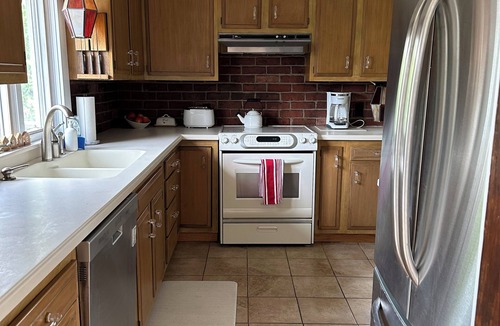 Mayville House | HOUSE WITH POOL, WALK TO TOWN OR CHAUTAUQUA LAKE, NEAR CHAUTAUQUA INSTITUTION !