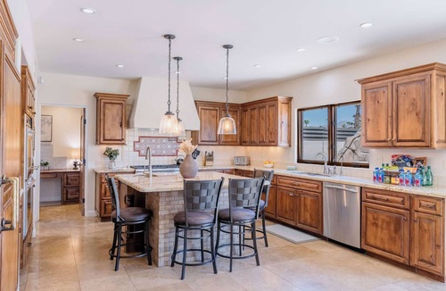 North Scottsdale House | HÓZHÓ Larkspur |Lazy River, Pool, Hot Tub, Theatre