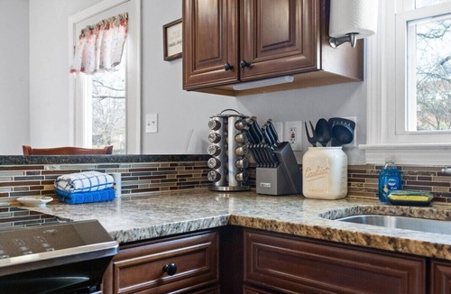 Clarksville House | Hudson House | 0.2 Miles to Red River (1726 Broadripple Drive)