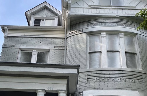 Walnut Hills Apartment | Huge 3 bedroom upstairs apartment expandable to 5 bedrooms (additional cost)