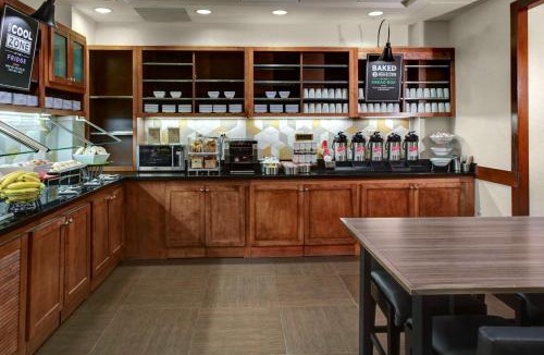 South Hills Hotel | Hyatt Place Pittsburgh Airport - Robinson Mall