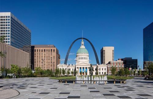 Downtown St. Louis Hotel | Hyatt Regency Saint Louis at The Arch