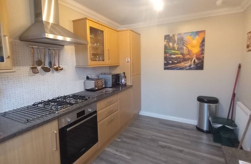 Callander Apartment | Idyllic Waterside Penthouse in Callander