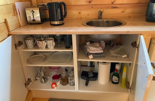 Allanfearn Ski Chalet | Immaculate Cabin 5 Mins to Inverness Dog Friendly