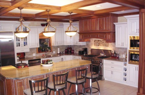 Cedar House | Immaculate Lake Leelanau home. June 22-27 is available, with a min. of 4 days.