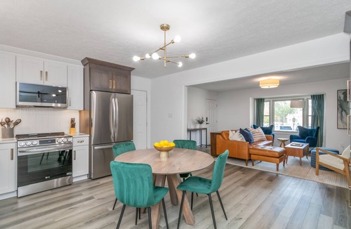 Carmel House | In the heart of downtown Carmel, 3BD/2BA 30-day minimum stay. Dog Friendly!