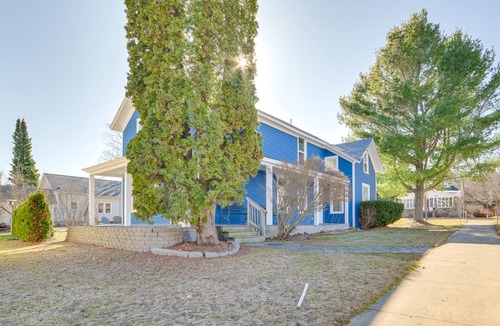 Suttons Bay House | In the Village of Suttons Bay, Walk to the Lake!