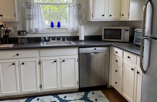 Bar Harbor House | In-town Bar Harbor, walk everywhere, off-street parking, and close to Shore Path