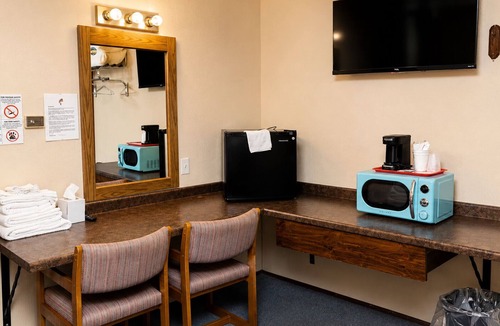 Ironwood Hotel | Indianhead Ironwood Motel
