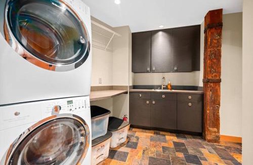 Traverse City Apartment | Industrial luxury in the heart of Traverse City