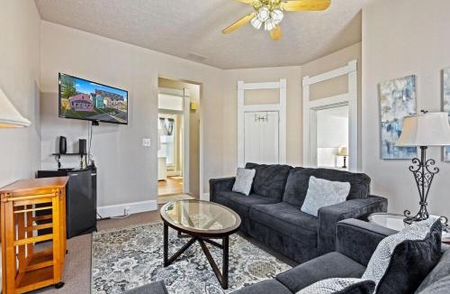 Babe Denny House | Indy Stadium Villas 701
