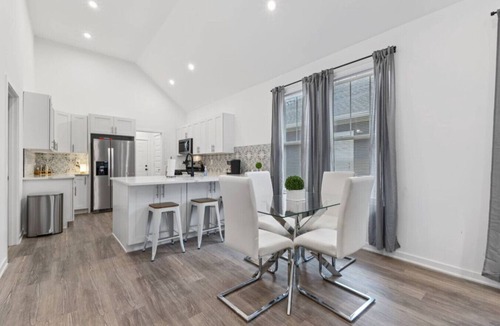 Indianapolis House | Indy’s Royal Estate Next to the State Fairgrounds!